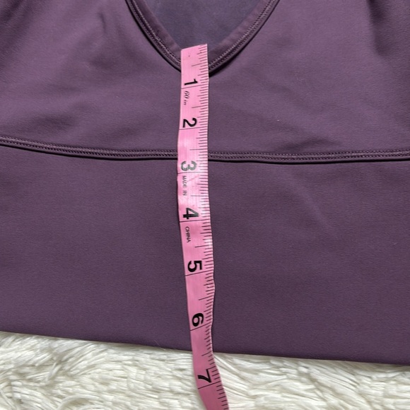 Lululemon Power Pivot Tank - Picture 6 of 6